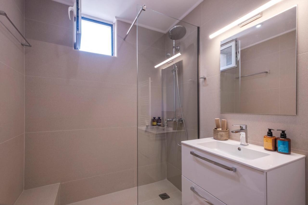 Shemesh Residence นาฟปลิโอ ภายนอก รูปภาพ